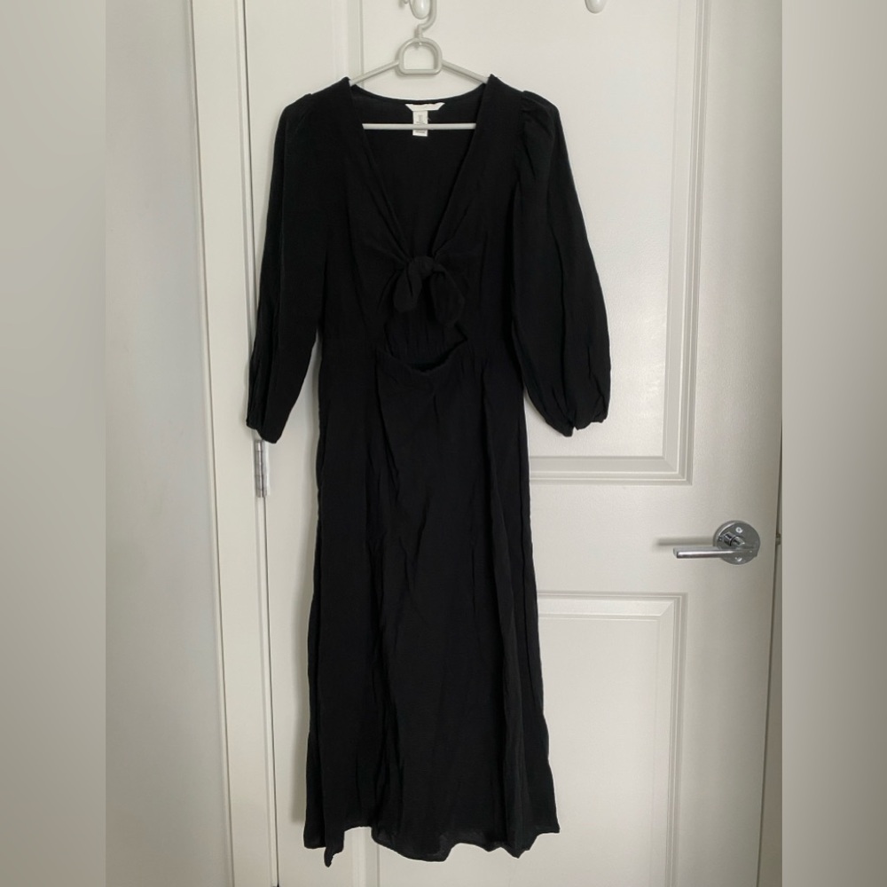 Linen Blend Dress with Cutout